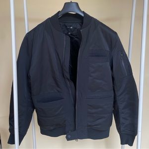 JOES, M, black zip-up bomber jacket